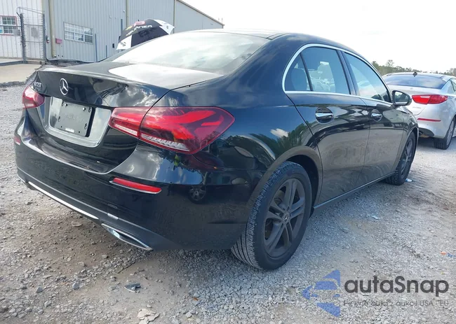 W1K3G4EB9LW047268: 44542394