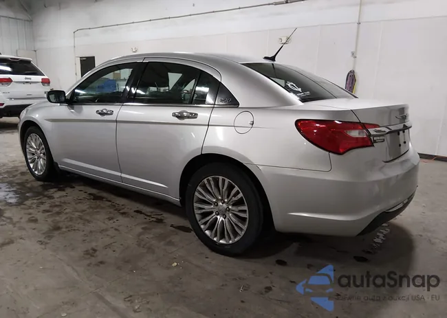 1C3BC2FB2BN533174: 44542472