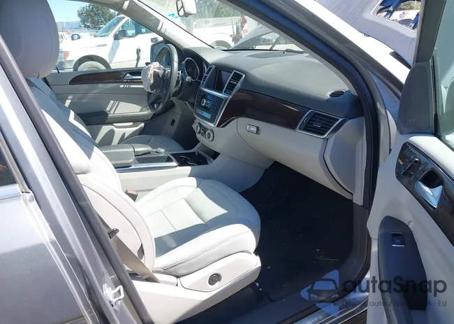 WD4PG2EE1G3111262: 44543630