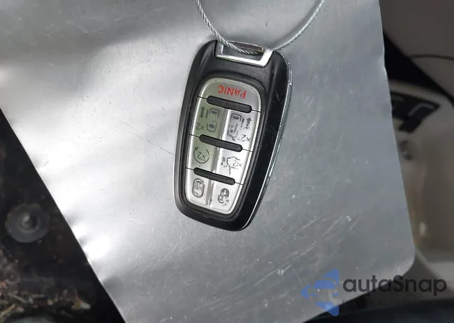 2C4RC1BG0JR149434: 44543697