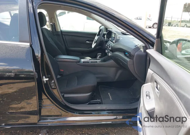 3N1AB8CV4RY221773: 44543874