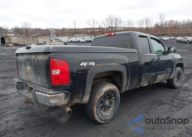 1GCSKSE32AZ104617: 44544004