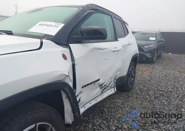 3C4NJDDN9TT182126: 44544121