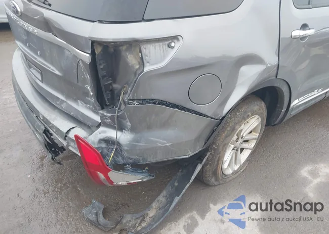 1FM5K8D86DGA82128: 44544140