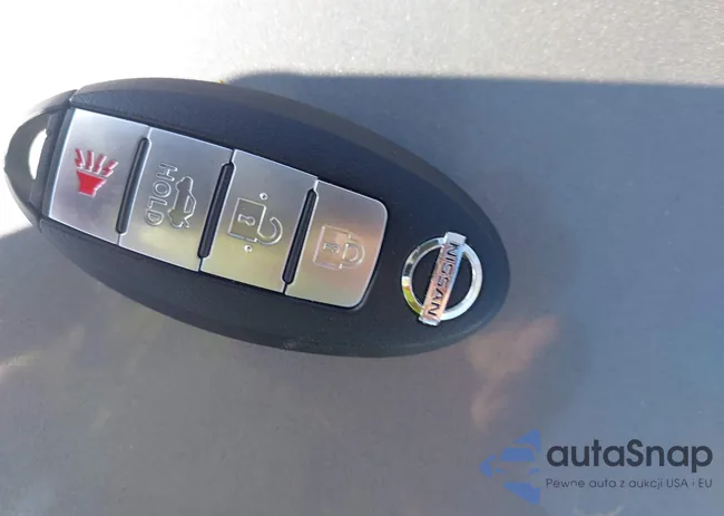 1N4AL3AP1DN576493: 44543209