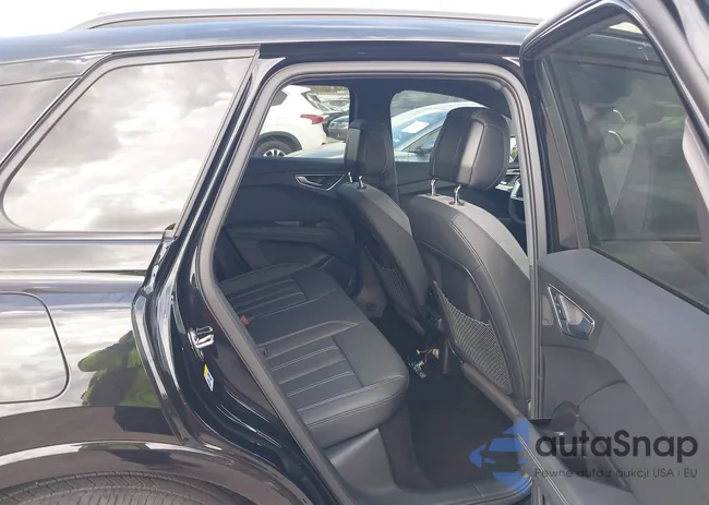 WA1MUBFZ7SP061857: 44543216