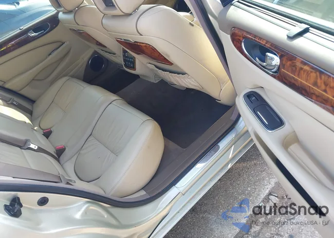 SAJWA82B96SH01917: 44543366