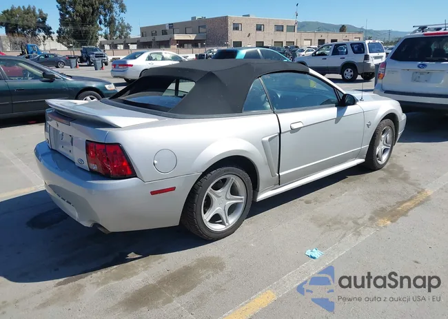 1FAFP45X0XF118257: 44543576