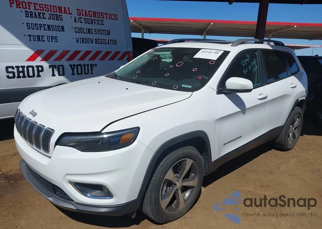 1C4PJMDX0KD136702: 44544748