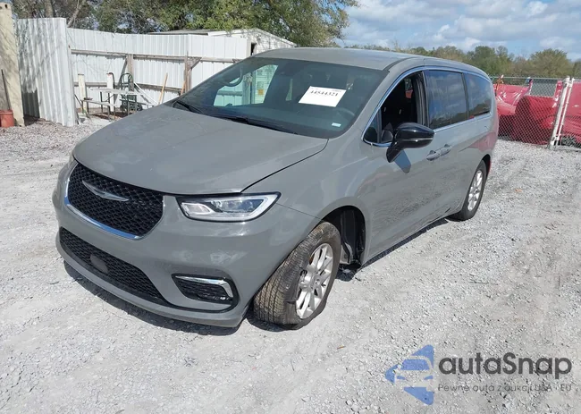 2C4RC1BG1SR504578: 44544321