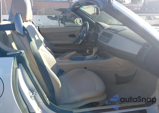 4USBT33443LS47731: 44544333