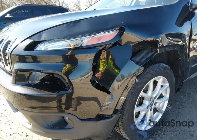 1C4PJLCS8EW103374: 44544389