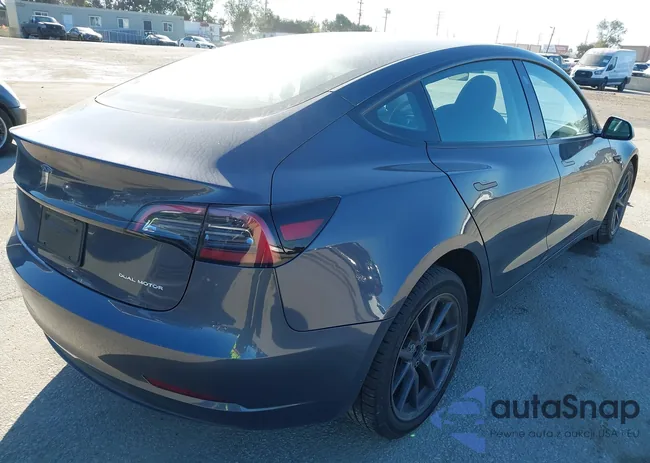 5YJ3E1EB6PF692615: 44545687