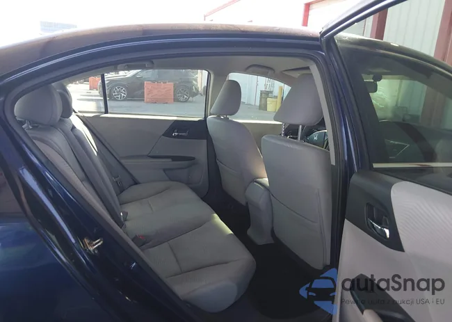 1HGCR2F3XHA166520: 44545858