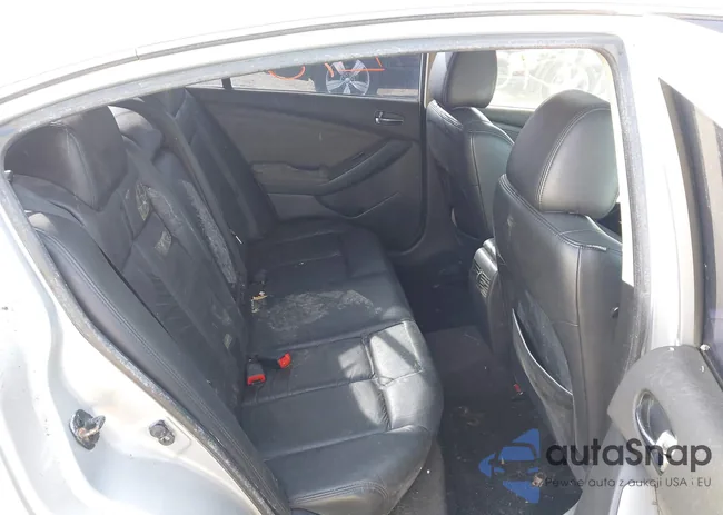 1N4AL21E38N477804: 44546098