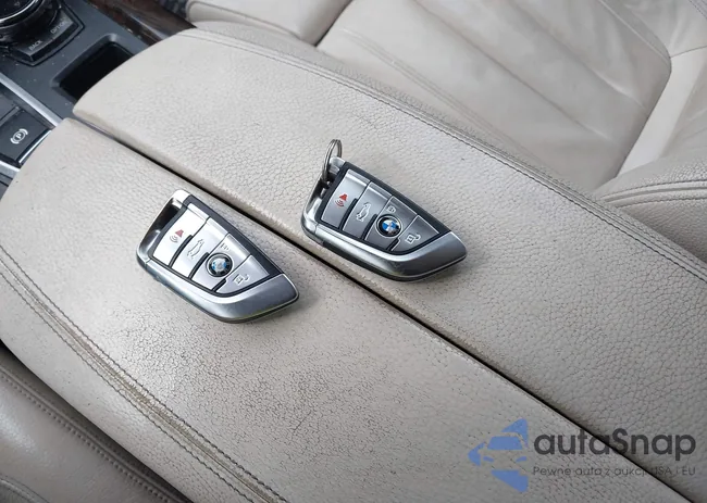 5UXKR0C59F0P18286: 44545454