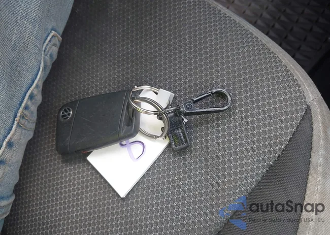 3VV5X7B22RM065470: 44546583