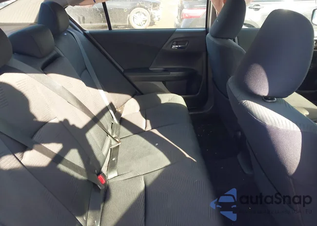 1HGCR2F35EA134585: 44546902