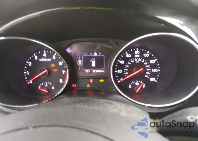 KNDMC5C17G6112831: 44547033