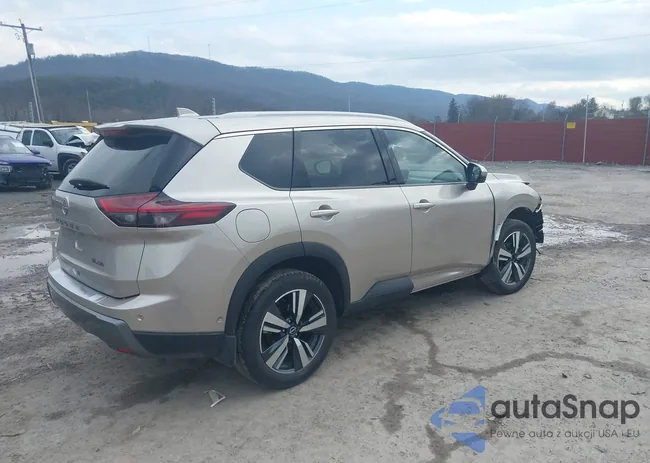 JN8BT3CB2RW444218: 44547107