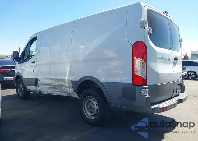 1FTYR1YM1FKA49825: 44546373