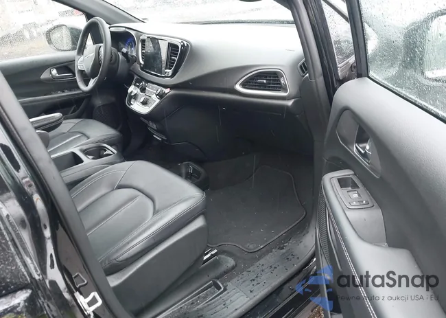 2C4RC1BG3SR570243: 44546412