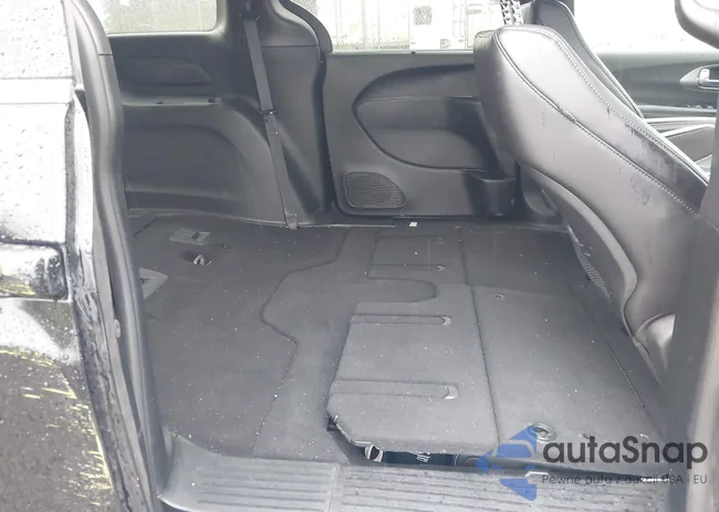 2C4RC1BG3SR570243: 44546412