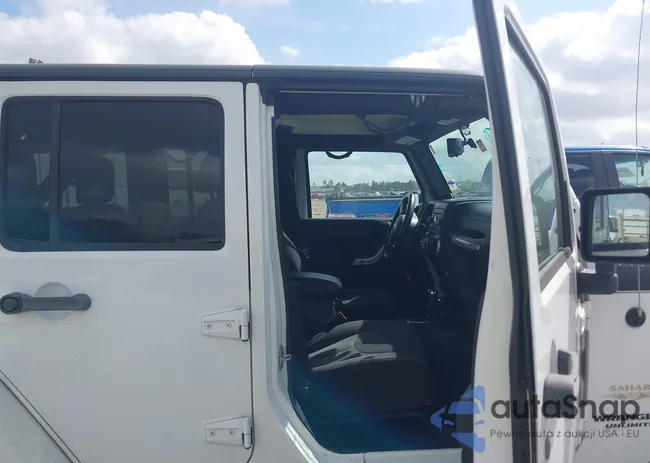 1C4BJWEG3DL649892: 44546558