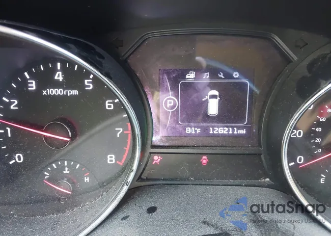 KNDMB5C16J6379792: 44547589