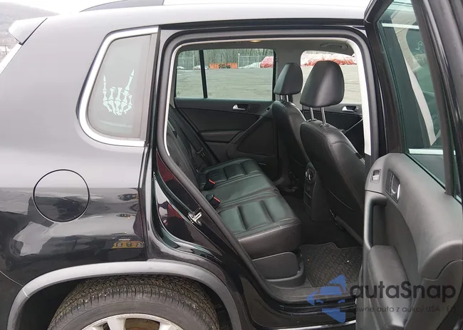 WVGBV7AX7GW613038: 44547761