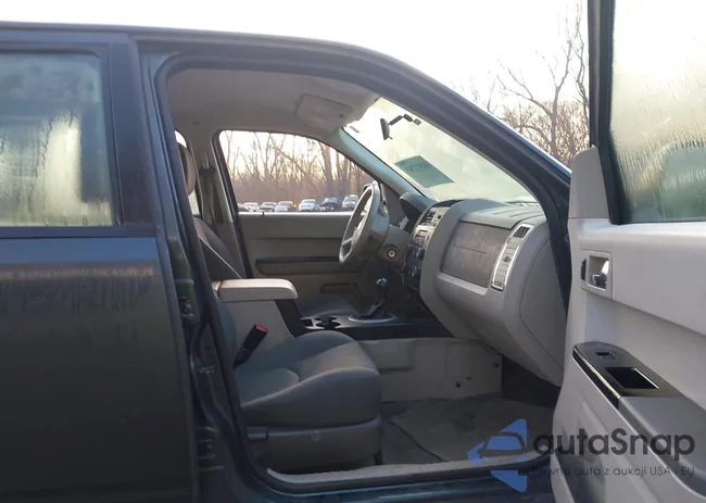 4F2CZ02Z78KM17789: 44547763