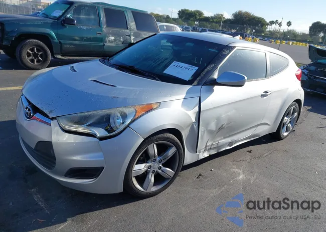 KMHTC6AD0EU208531: 44547917