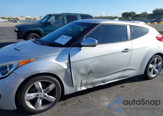 KMHTC6AD0EU208531: 44547917