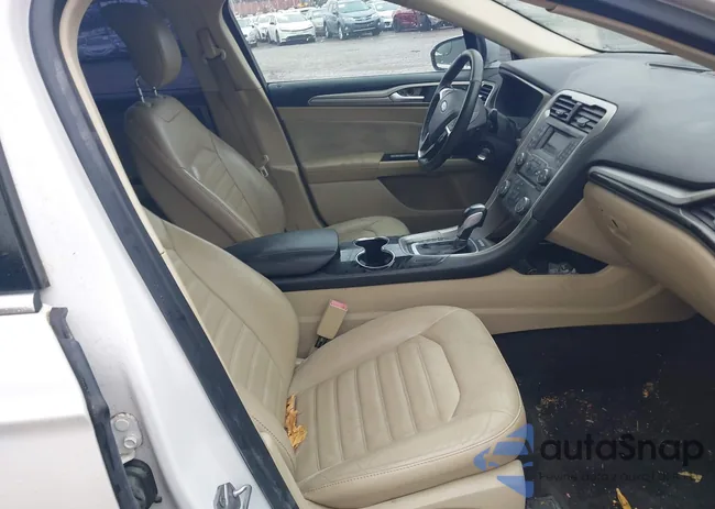 3FA6P0H9XER308251: 44547193