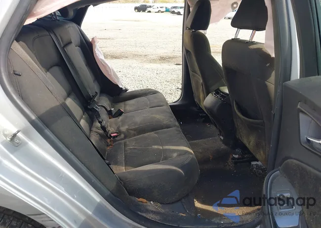 1G1ZB5STXGF184630: 44547296