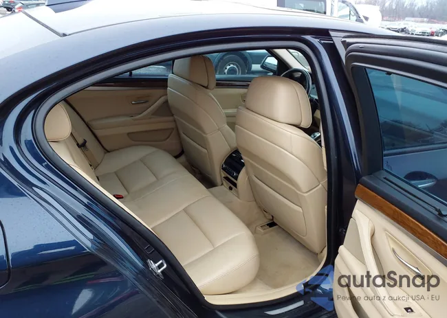 WBAFU9C58BC786378: 44547353