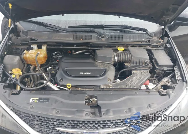 2C4RC1DG4JR168095: 44548618