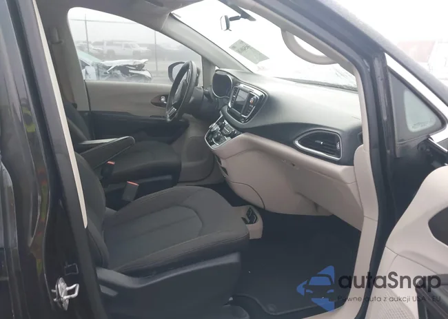 2C4RC1DG4JR168095: 44548618