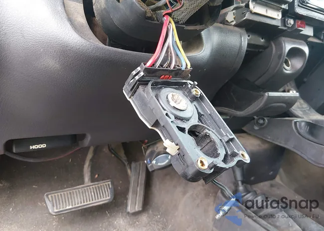 3B7HF13Z51G722580: 44548633