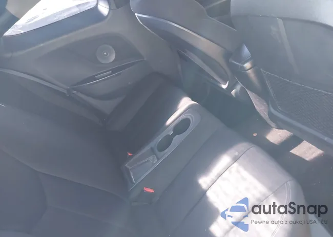 KMHTC6AD7HU305861: 44548811