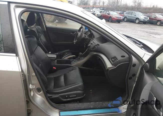 JH4CU2F66AC033236: 44549024