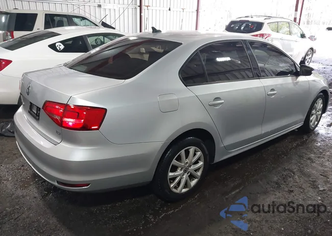 3VWD17AJ5FM315474: 44549087