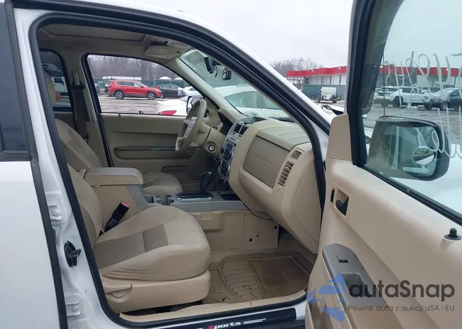 1FMCU93178KA82315: 44548245