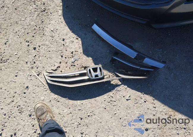 1HGCP2F45CA073802: 44548286