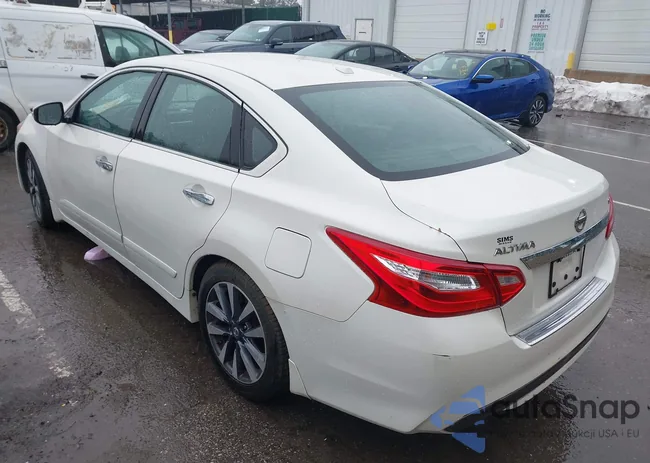 1N4AL3AP7HC276717: 44548294