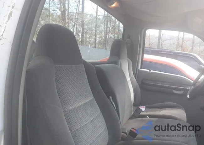 1FTNF20L52EC48986: 44548354