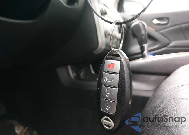 JN8AZ1MW9BW155634: 44548440