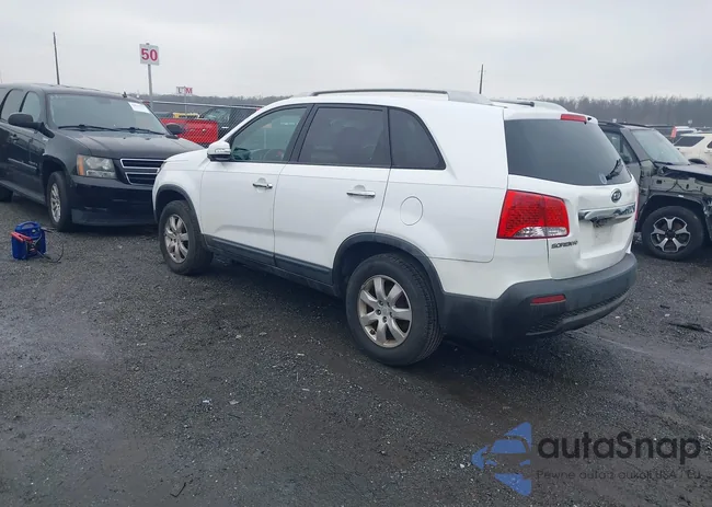 5XYKT3A13BG147225: 44548465