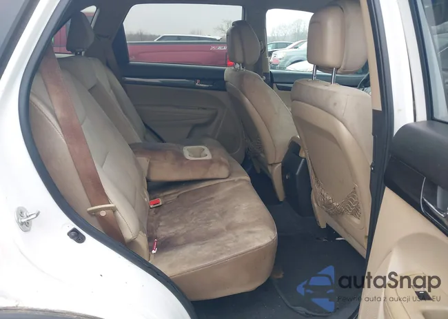 5XYKT3A13BG147225: 44548465