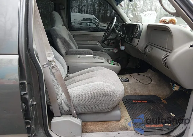 1GNEK13RXXJ521335: 44549733